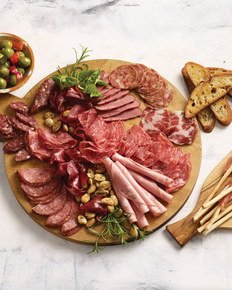 how to build a charcuterie board