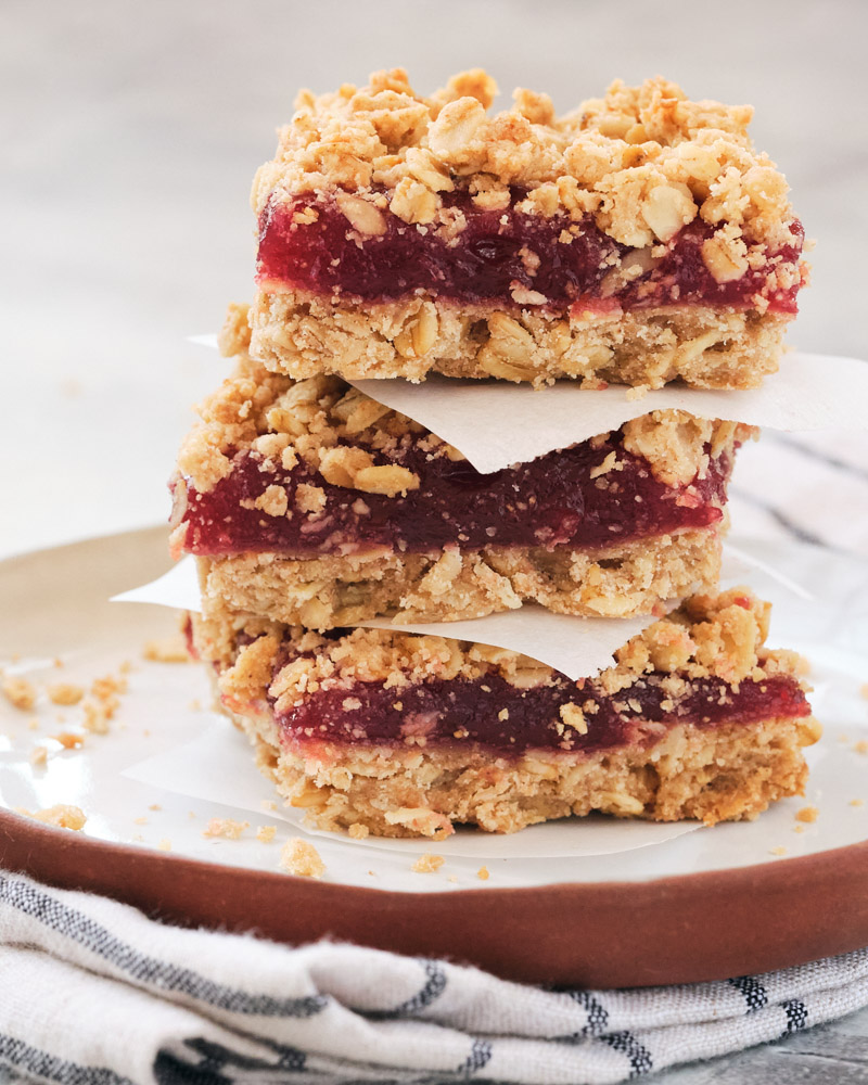 plum filled oat bars