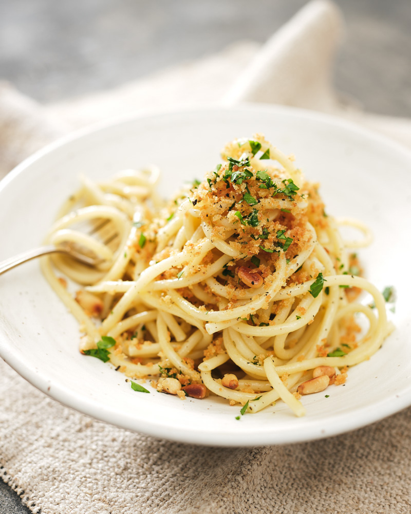 garlic lemon bucatini pasta with toasted breadcrumbs