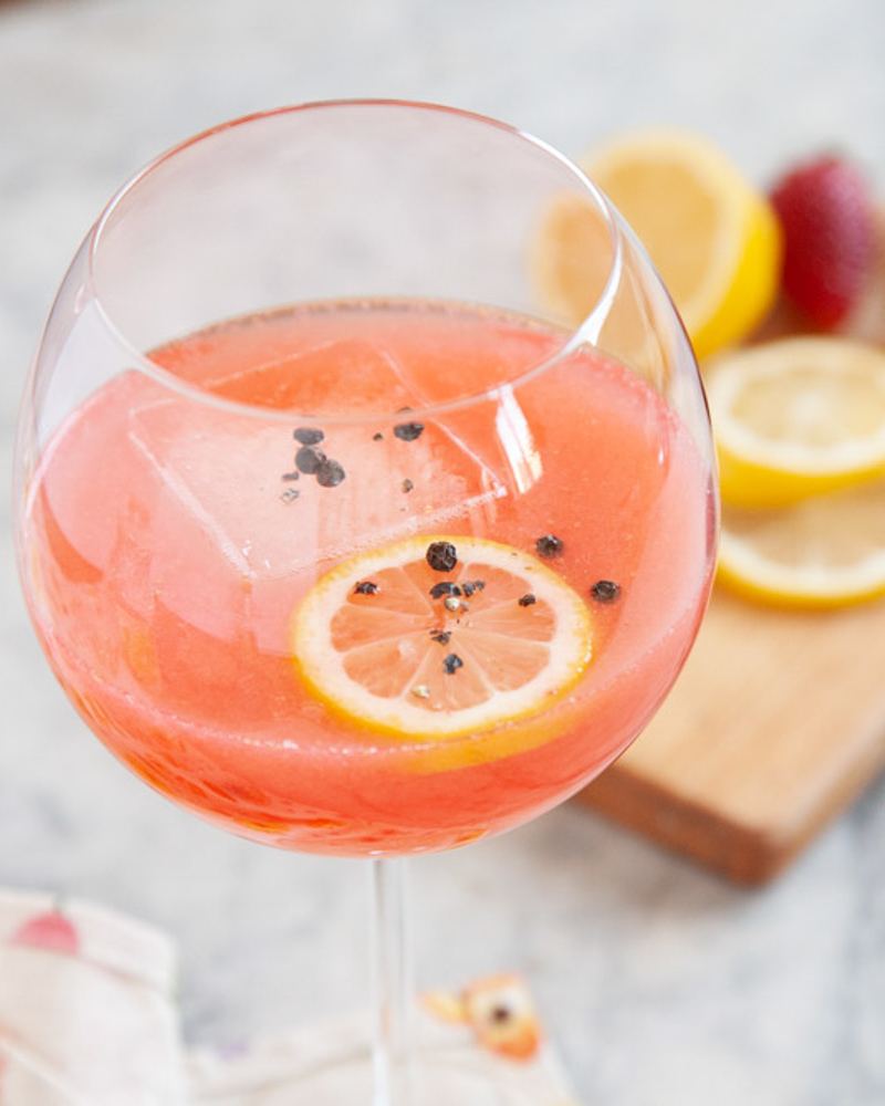 fresh strawberry vodka tonic cocktail