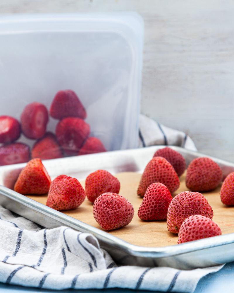 how to freeze strawberries