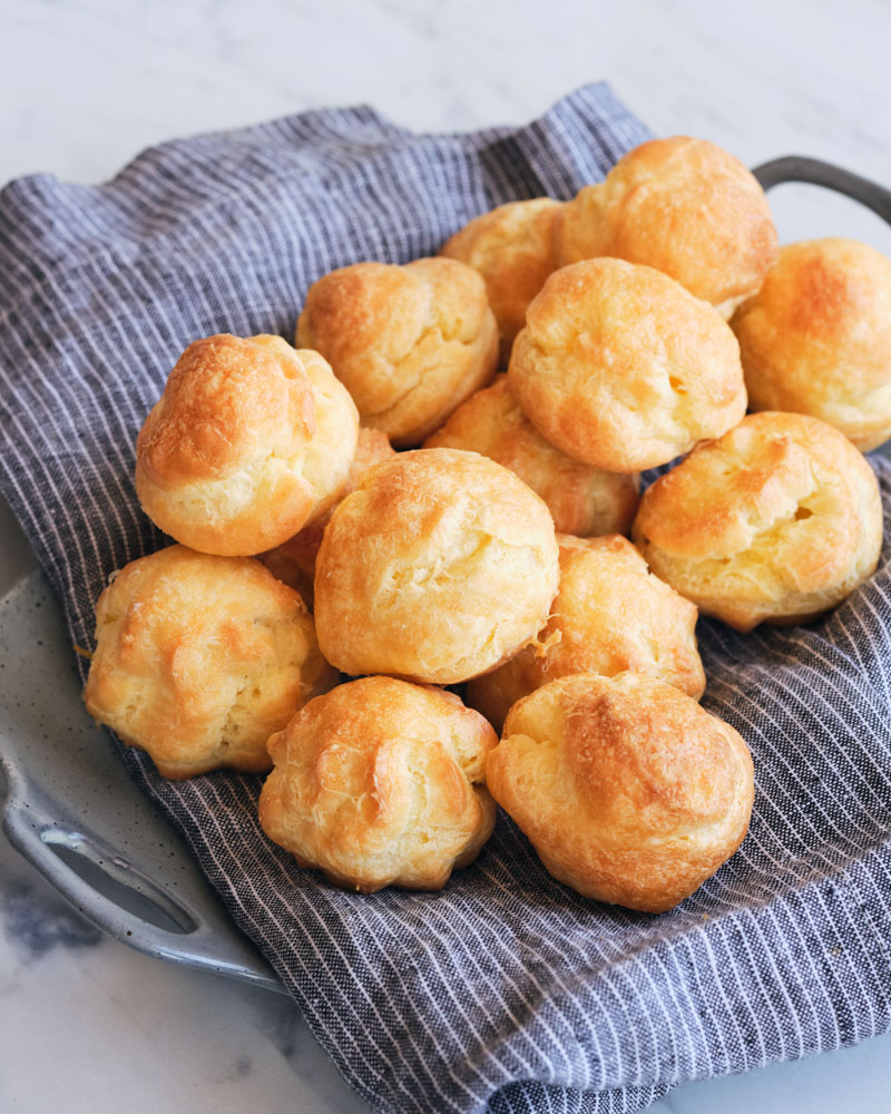 gruyère gougères (french cheese pastry puffs)