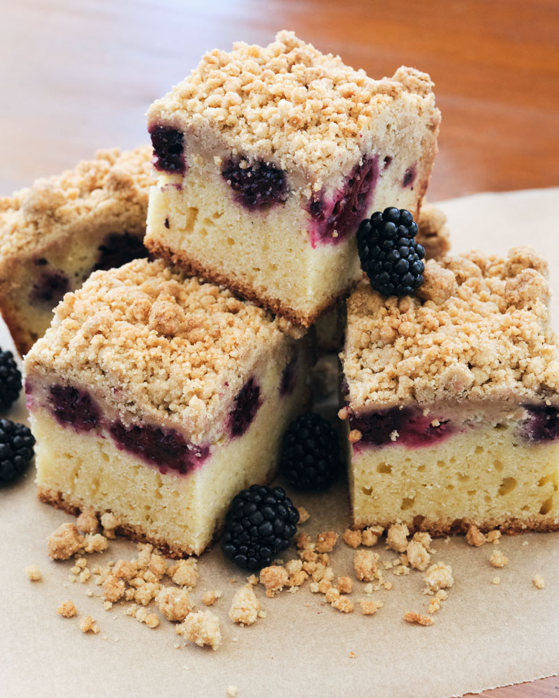 new york style blackberry crumb cake