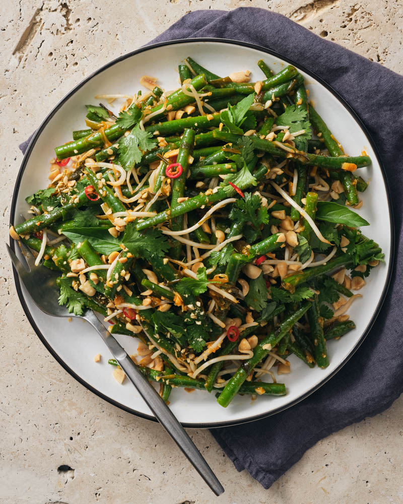 green beans with thai chiles and peanuts