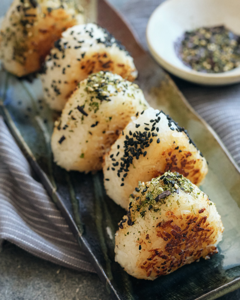 yaki onigiri (grilled rice balls)