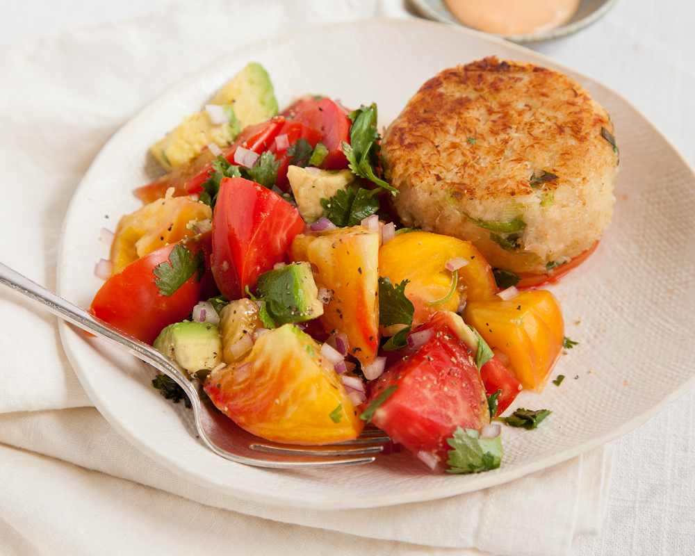 Heirloom tomato salad with crab cakes