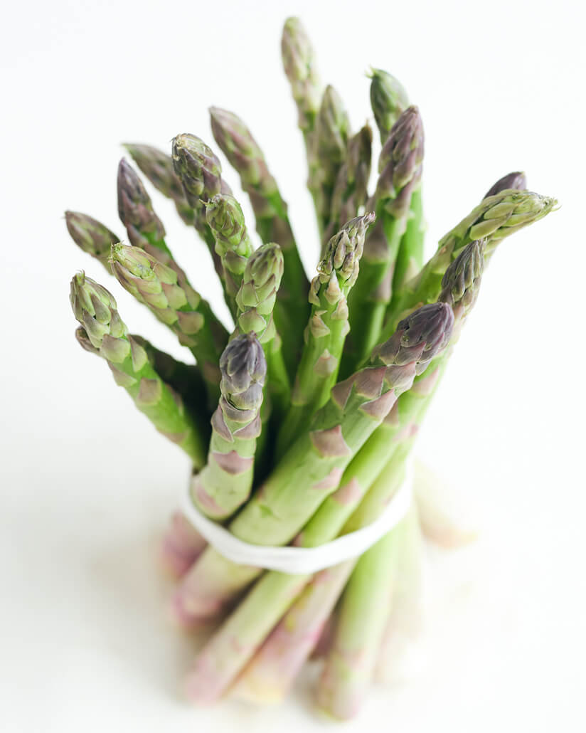 a bunch of asparagus